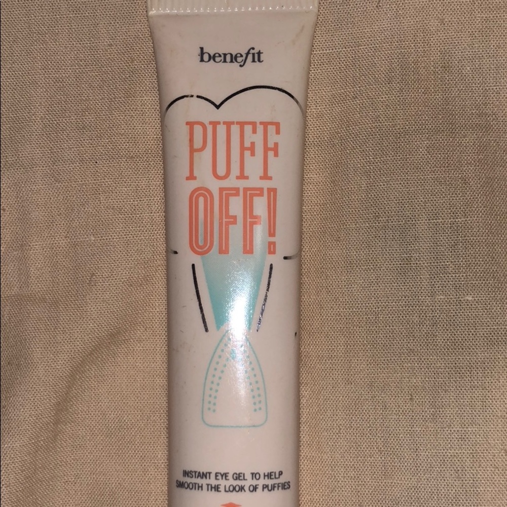 Benefit puff off